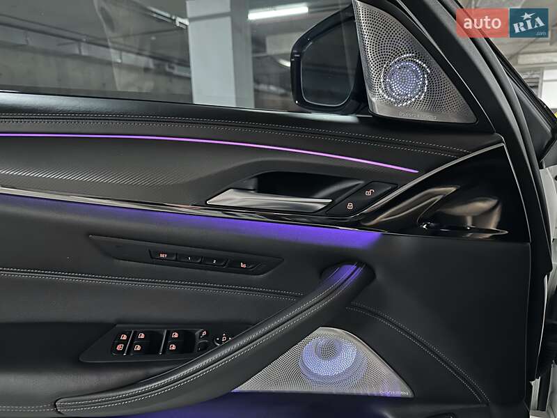 Седан BMW M5 2019 в Днепре