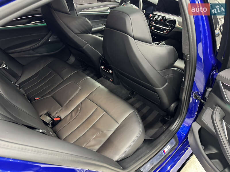 Седан BMW M5 2020 в Львове