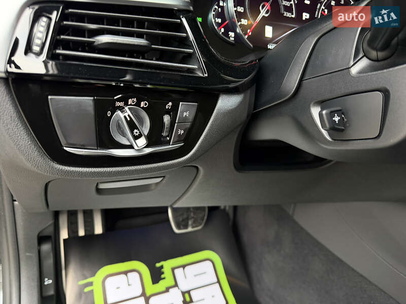 Седан BMW M5 2019 в Киеве фото 28 Седан BMW M5 2019 в Киеве