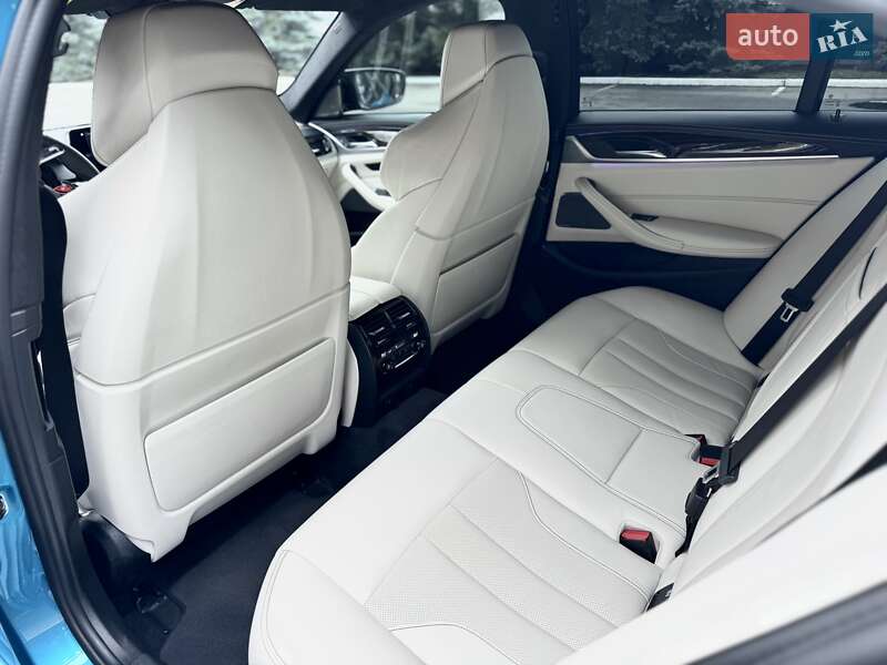 Седан BMW M5 2018 в Киеве фото 38 Седан BMW M5 2018 в Киеве