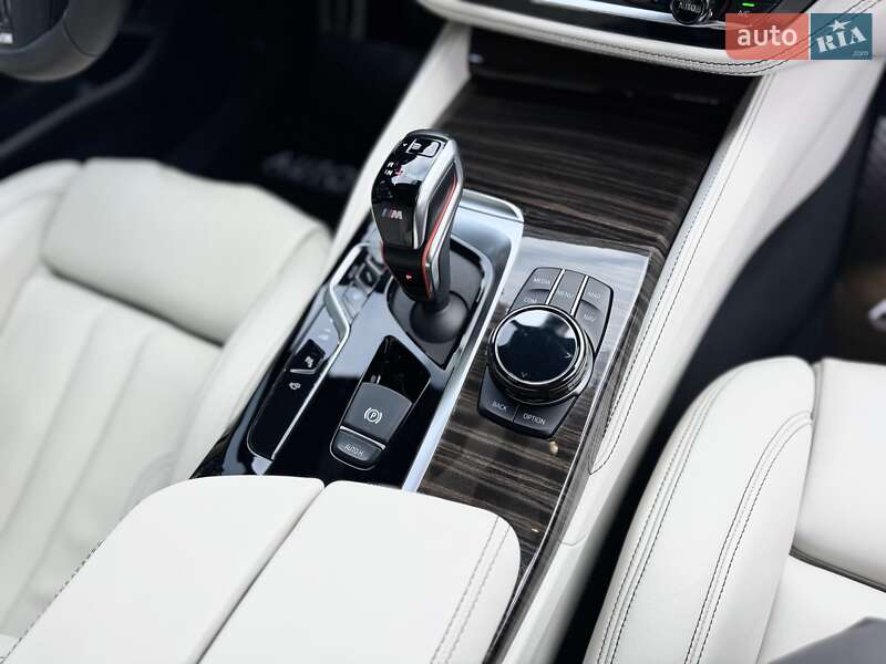Седан BMW M5 2018 в Киеве фото 48 Седан BMW M5 2018 в Киеве