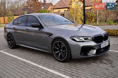 Седан BMW M5 2022 в Виннице