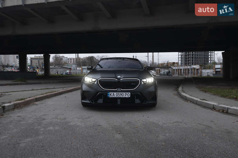 Седан BMW M5 2025 в Киеве фото 4 Седан BMW M5 2025 в Киеве