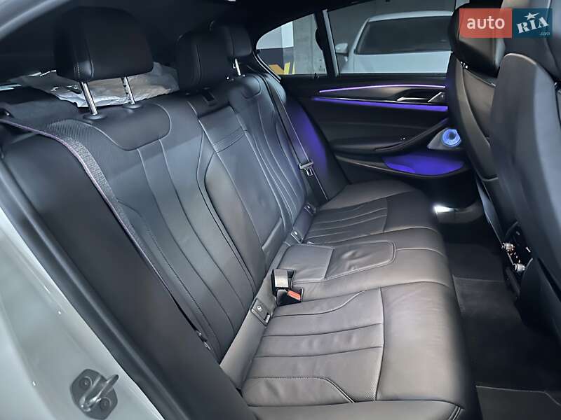 Седан BMW M5 2019 в Днепре