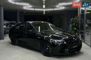 Седан BMW M5 2015 в Одессе
