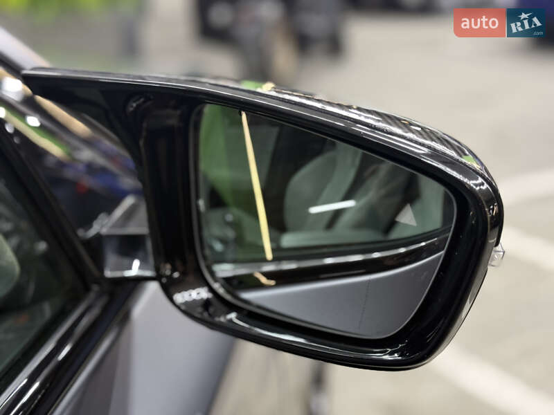 Седан BMW M5 2019 в Киеве