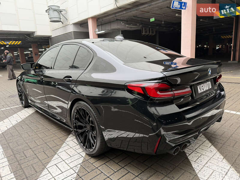 Седан BMW M5 2021 в Киеве