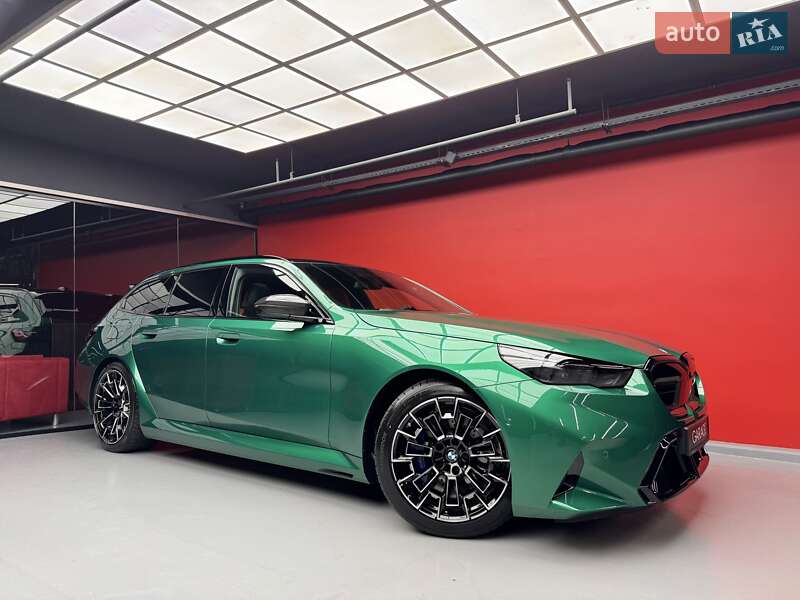 Универсал BMW M5 2025 в Киеве