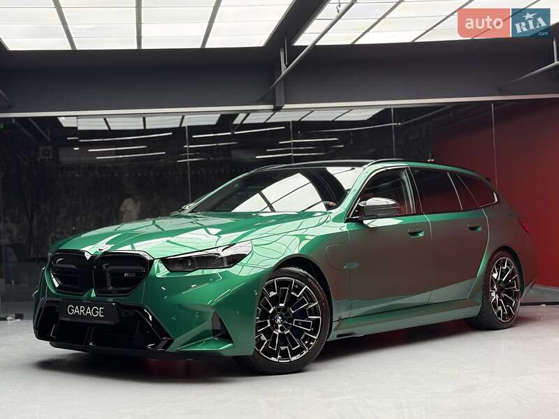 Универсал BMW M5 2025 в Киеве