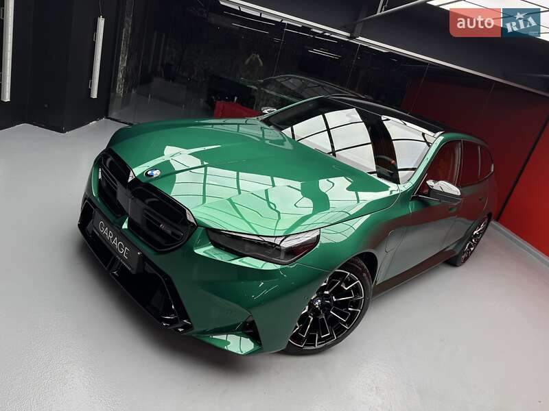 Универсал BMW M5 2025 в Киеве