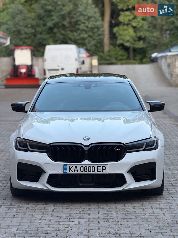 Седан BMW M5 2018 в Києві