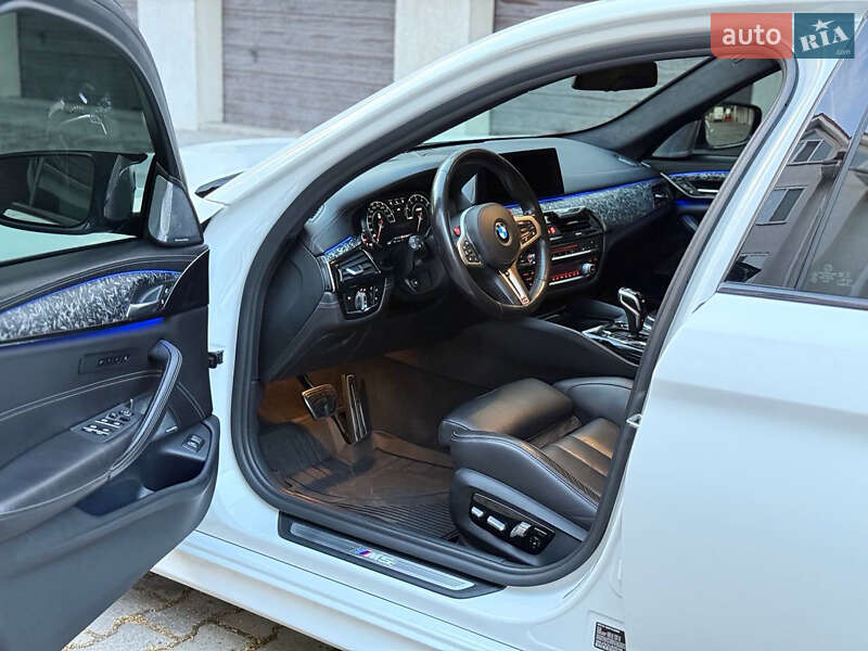Седан BMW M5 2018 в Києві