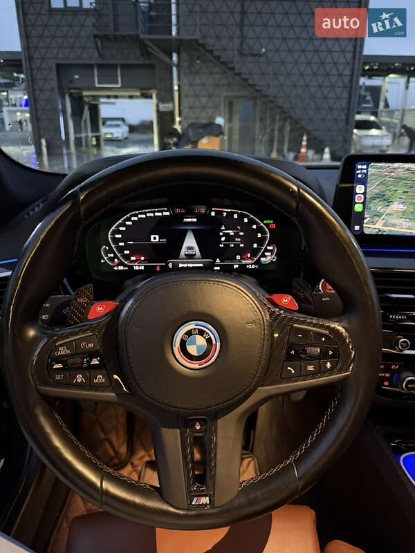 Седан BMW M5 2022 в Грушево