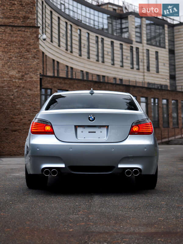 Седан BMW M5 2007 в Киеве