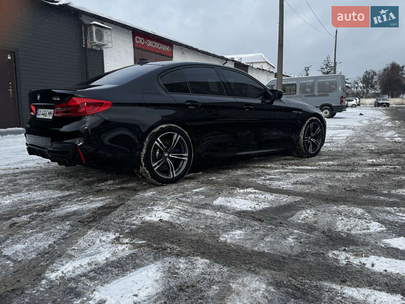 Седан BMW M5 2019 в Киеве