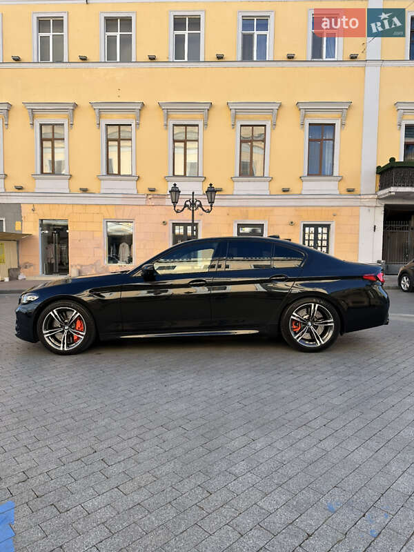 Седан BMW M5 2021 в Одесі