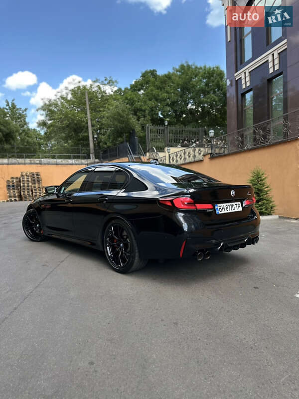 Седан BMW M5 2021 в Одесі