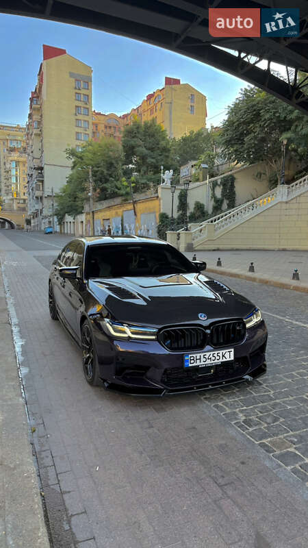Седан BMW M5 2023 в Одессе