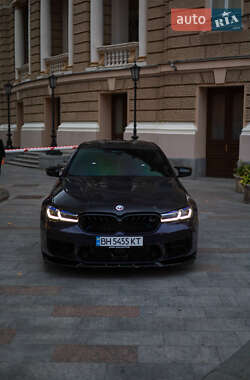 Седан BMW M5 2023 в Одесі