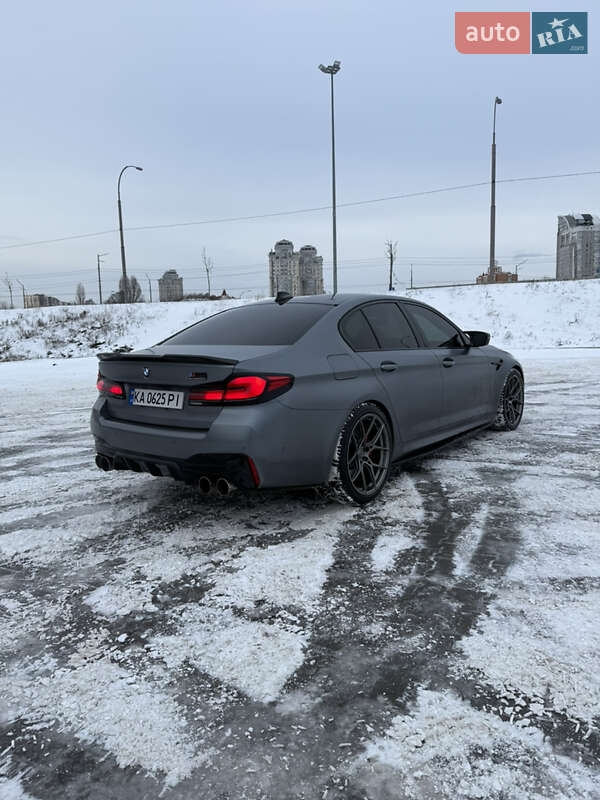 Седан BMW M5 2021 в Киеве
