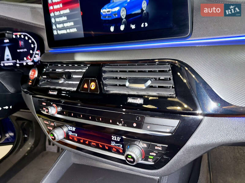 Седан BMW M5 2021 в Киеве