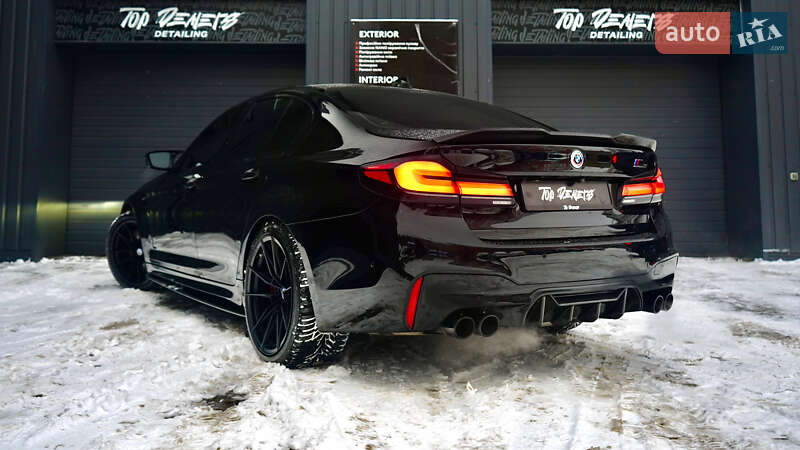 Седан BMW M5 2019 в Львове