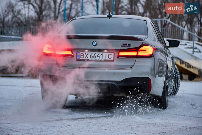 Седан BMW M5 2020 в Полтаве