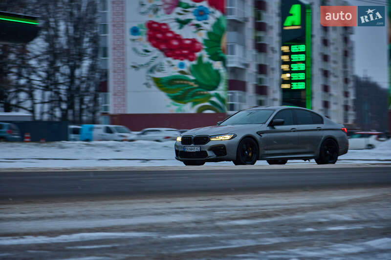 Седан BMW M5 2020 в Полтаве