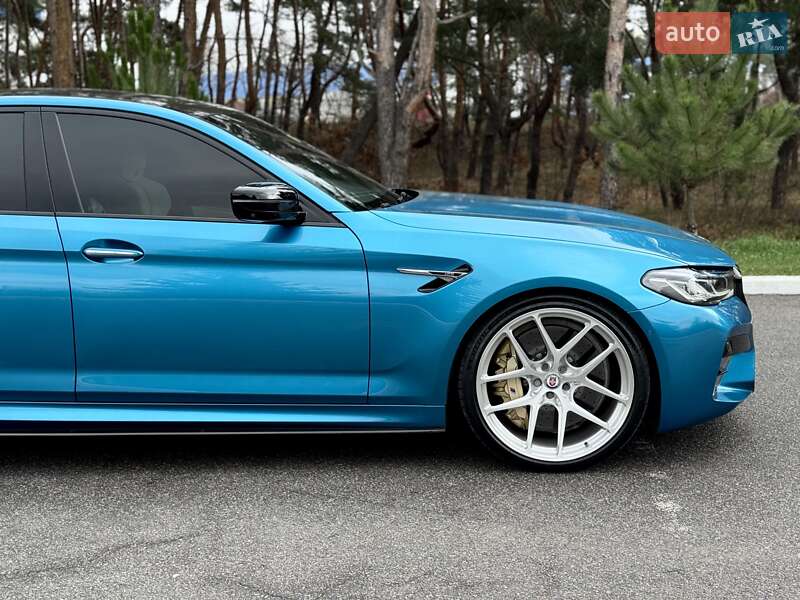 Седан BMW M5 2018 в Києві