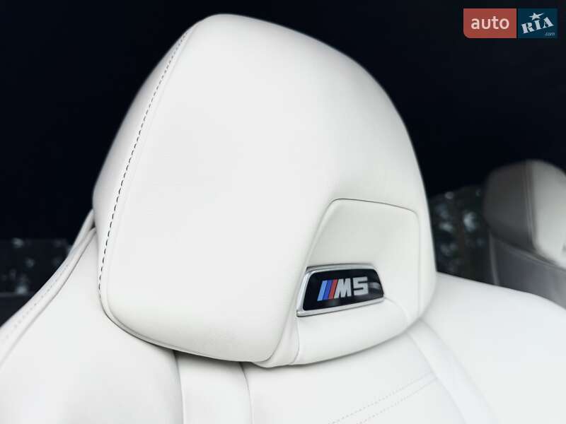 Седан BMW M5 2018 в Києві