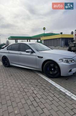 Седан BMW M5 2011 в Измаиле