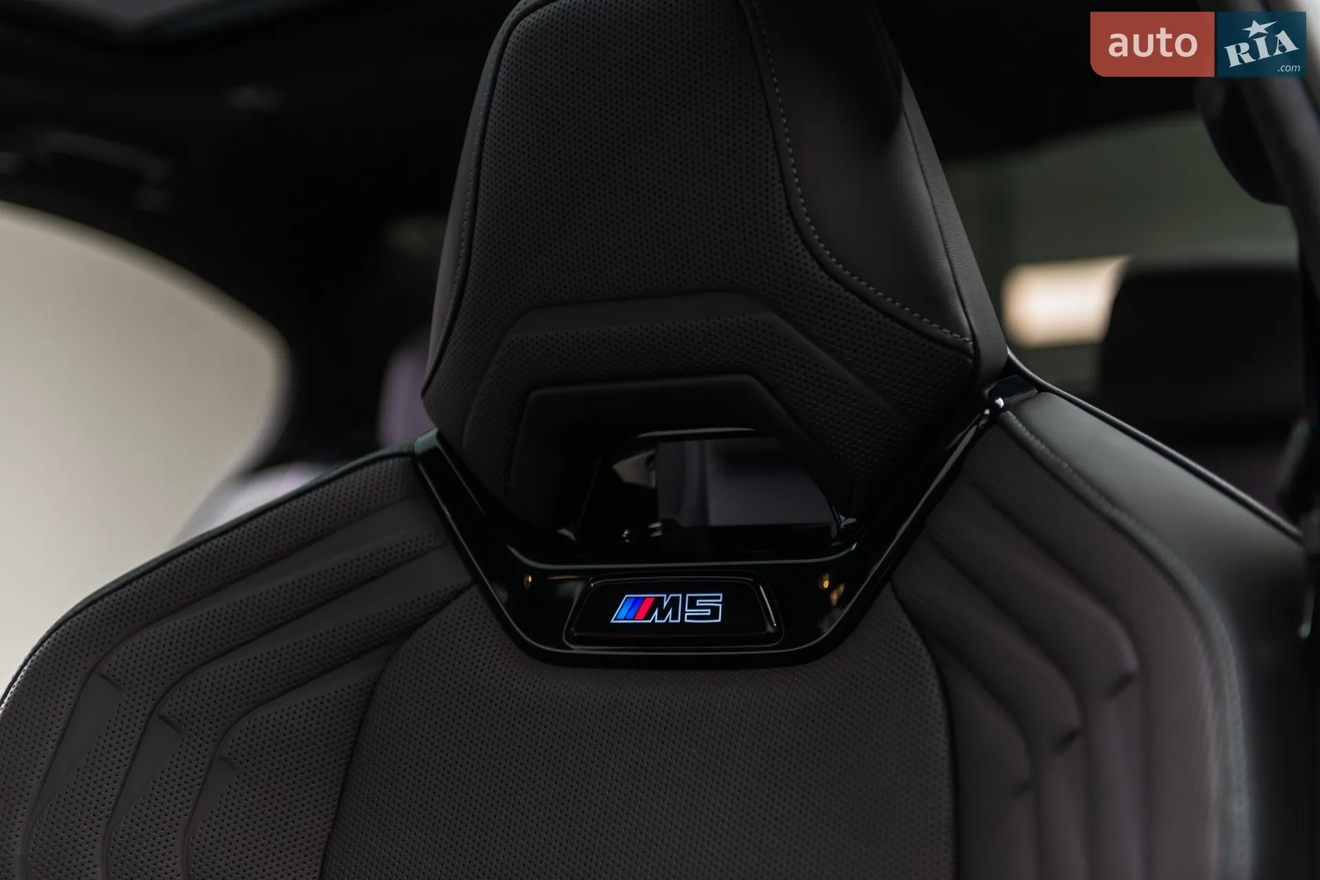 2025 BMW M5 - мініатюра 31