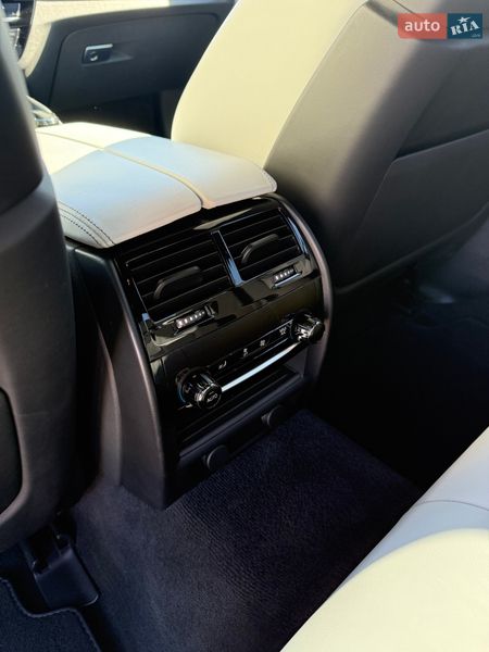 Седан BMW M5 2018 в Львове