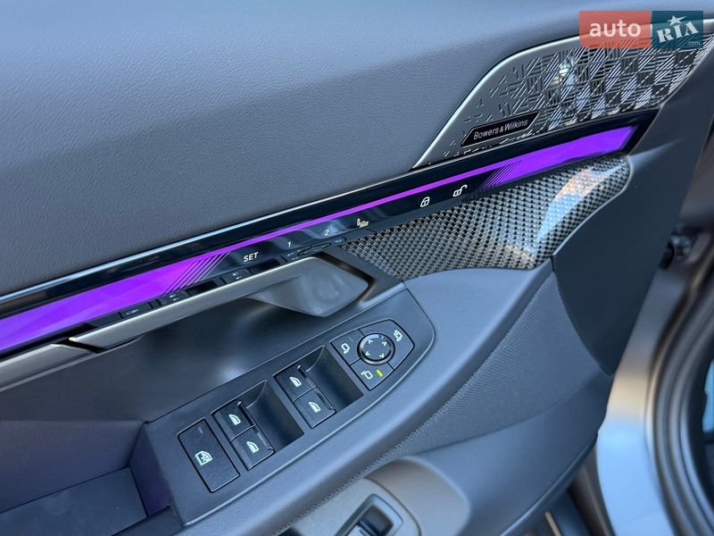 Седан BMW M5 2024 в Киеве