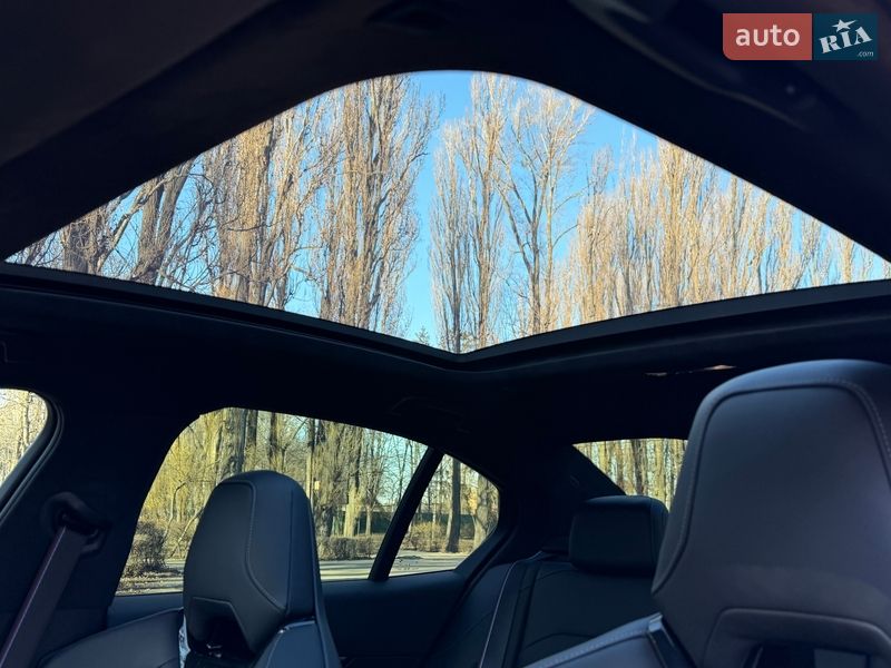 Седан BMW M5 2024 в Киеве