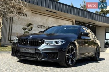 Седан BMW M5 2020 в Львове