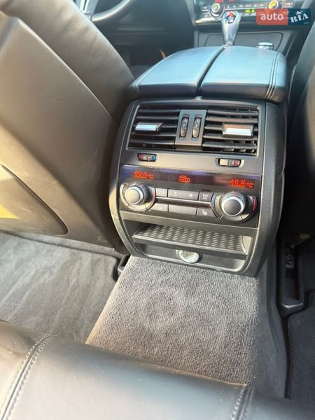 Седан BMW M5 2013 в Бобринці