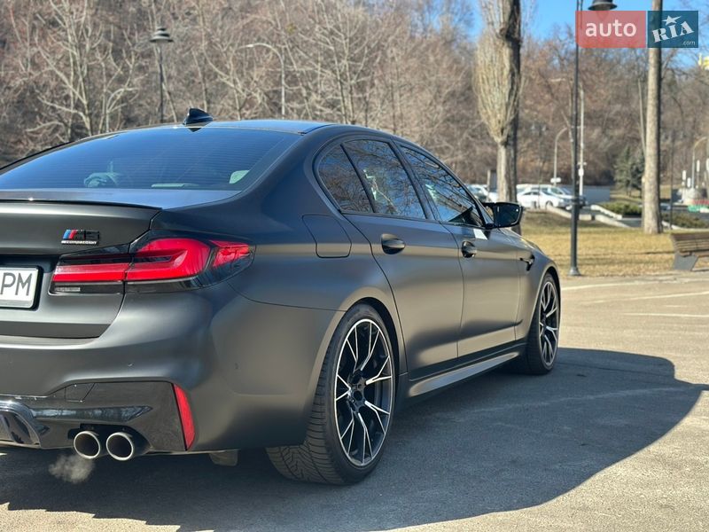 Седан BMW M5 2019 в Киеве