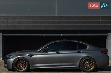 Седан BMW M5 2019 в Киеве