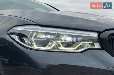 Седан BMW M5 2018 в Львове