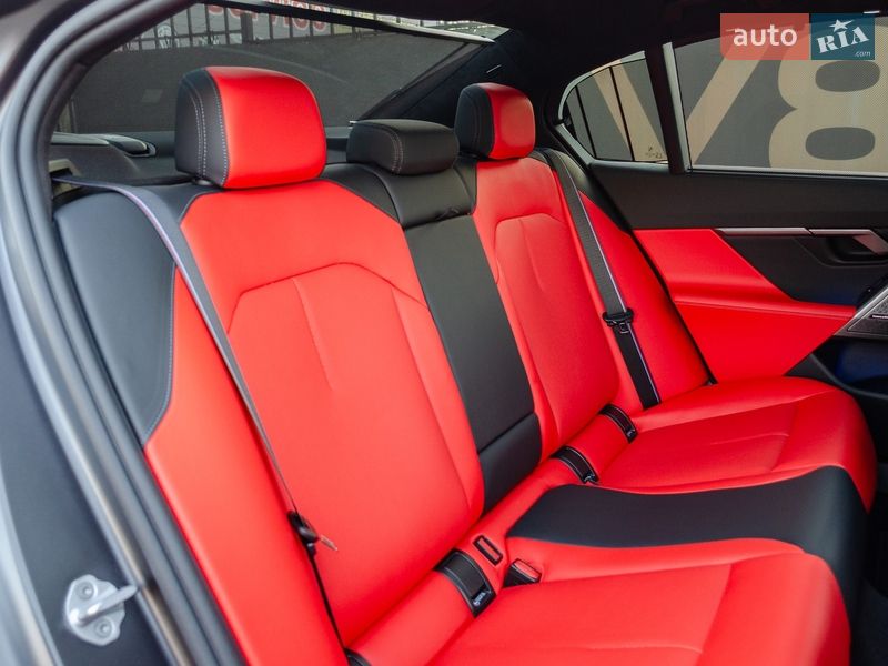 Седан BMW M5 2024 в Києві фото 38 Седан BMW M5 2024 в Києві