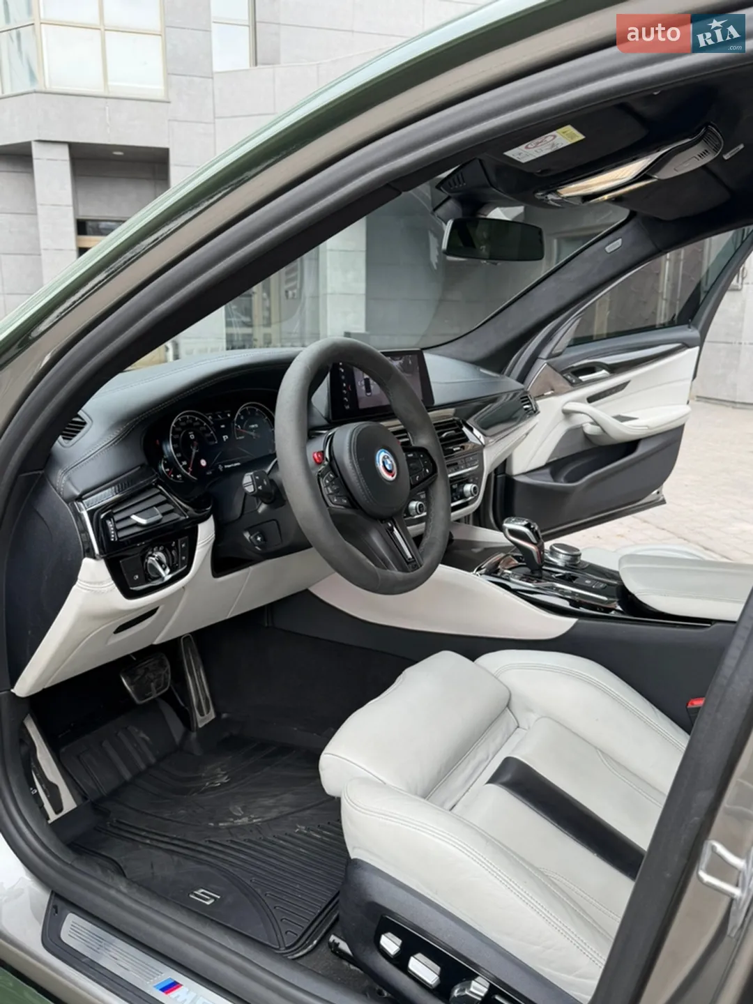 2019 BMW M5 - мініатюра 19