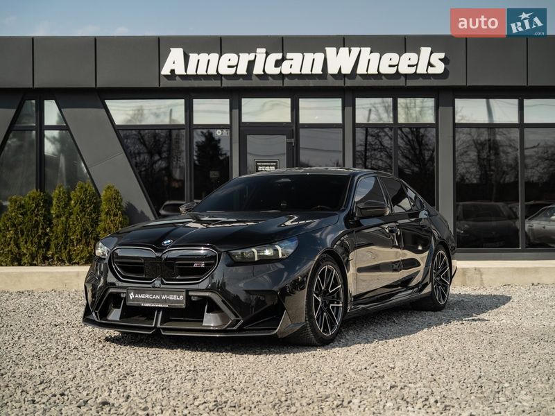 BMW M5 2024