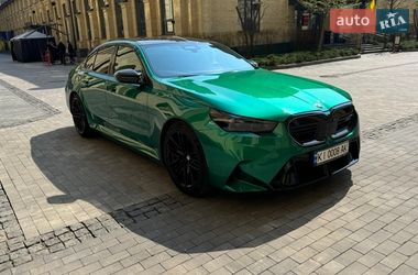Седан BMW M5 2024 в Києві