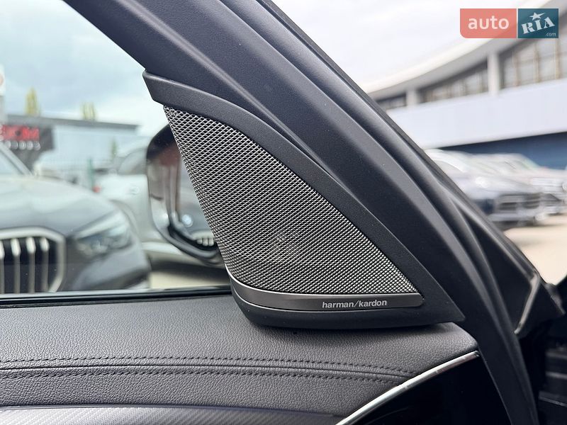 Седан BMW M5 2019 в Києві