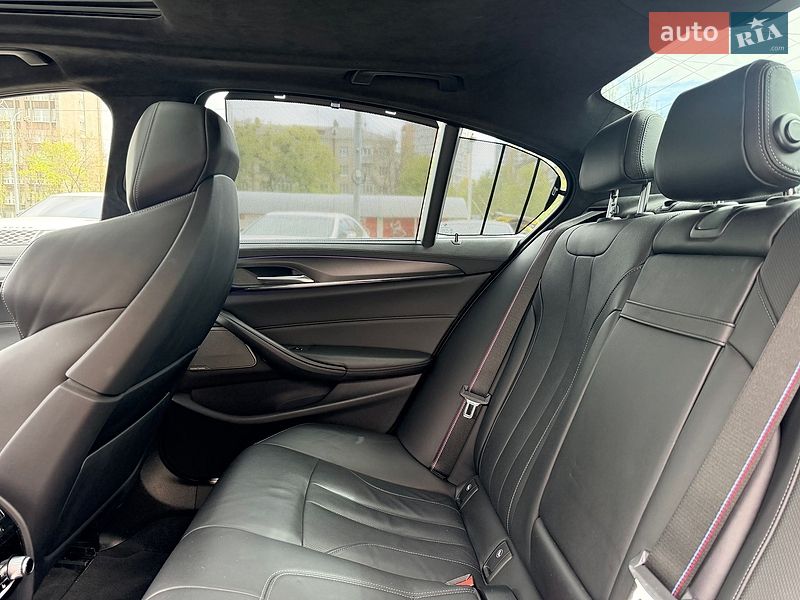 Седан BMW M5 2019 в Києві