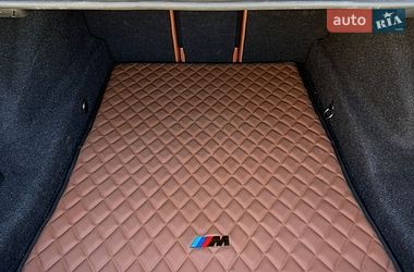Седан BMW M5 2022 в Тячеве