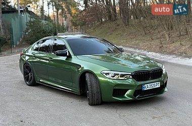 Седан BMW M5 2018 в Киеве