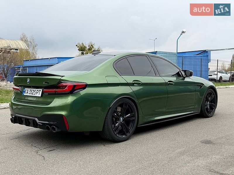Седан BMW M5 2018 в Киеве