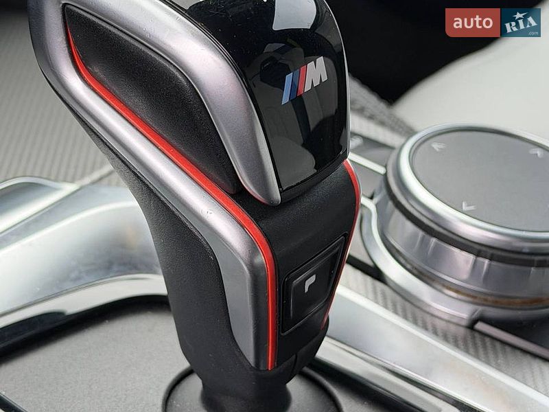 Седан BMW M5 2018 в Киеве